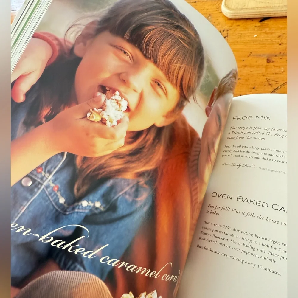 Vera Bradley Cooking With Friends Cookbook Hardcover